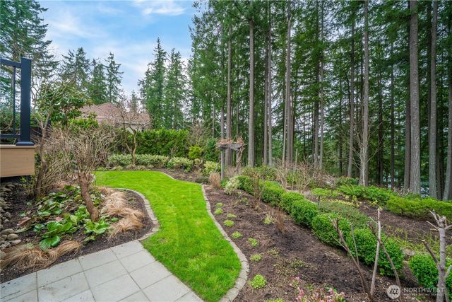 23411 SE 251st Place, Maple Valley, WA 98038