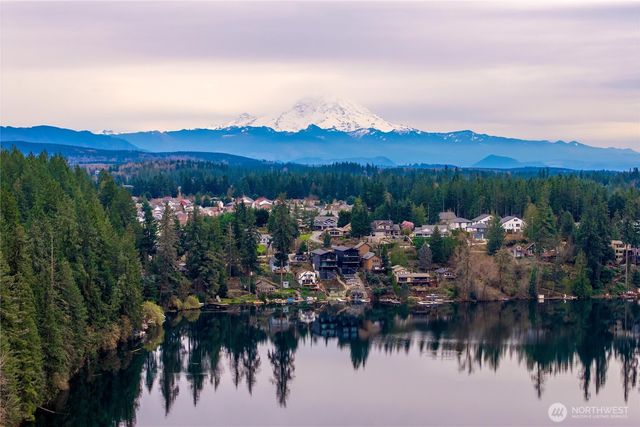 23411 SE 251st Place, Maple Valley, WA 98038