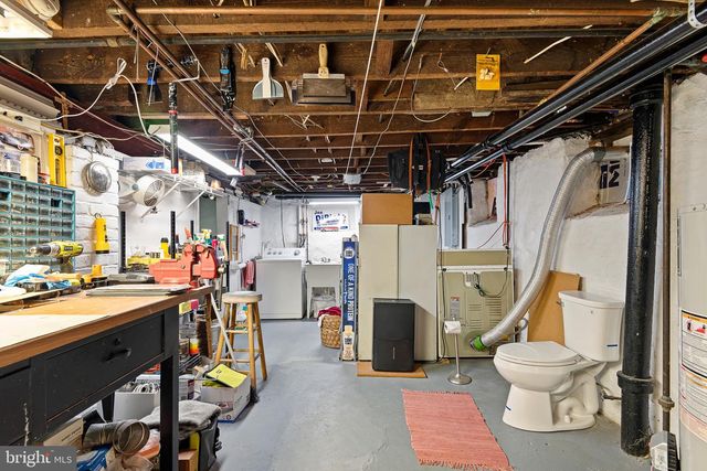 1321 WOODLAWN AVE, Wilmington, DE 19806