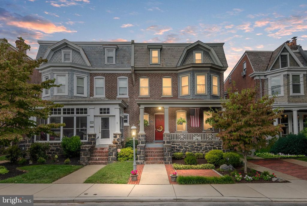 1321 WOODLAWN AVE, Wilmington, DE 19806