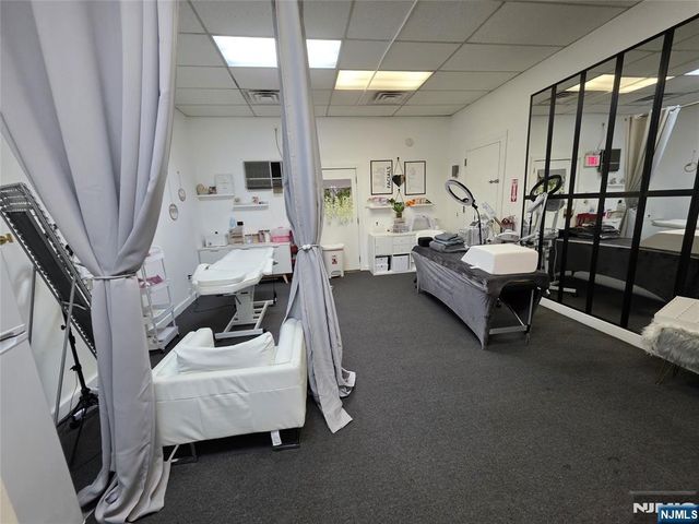 198 Market Street, Elmwood Park, NJ 07407