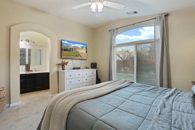 277 Fragrance St, Manteca, CA 95337