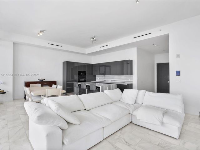 1451 Brickell Ave 5101, Miami, FL 33131