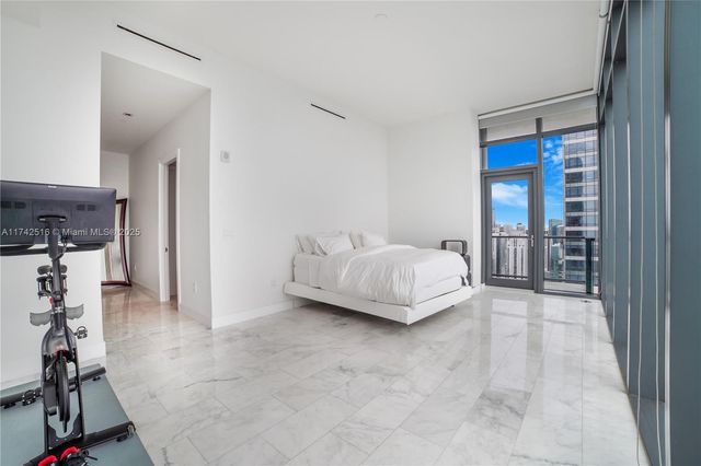 1451 Brickell Ave 5101, Miami, FL 33131