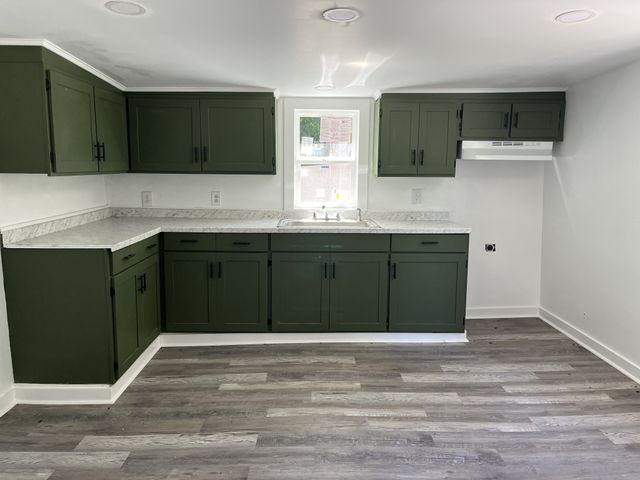 110 N Commerce St, Adams, TN 37010