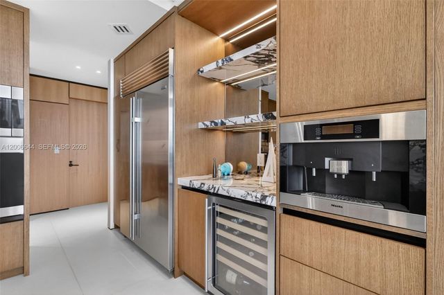 4100 Island Boulevard 904, Aventura, FL 33160