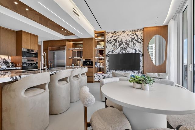 4100 Island Boulevard 904, Aventura, FL 33160