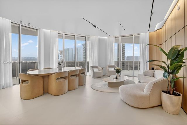 4100 Island Boulevard 904, Aventura, FL 33160