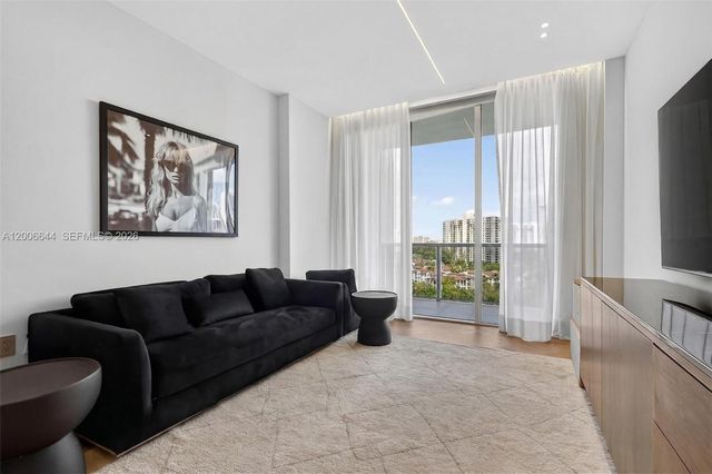 4100 Island Boulevard 904, Aventura, FL 33160