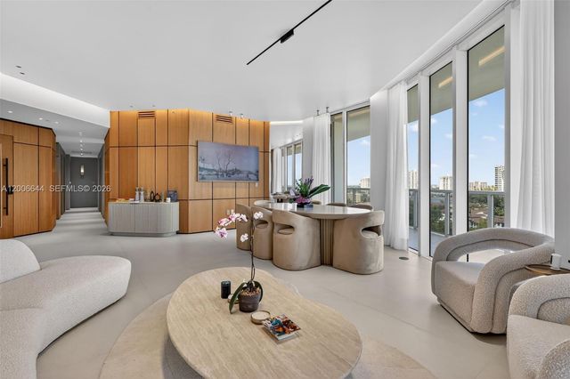 4100 Island Boulevard 904, Aventura, FL 33160