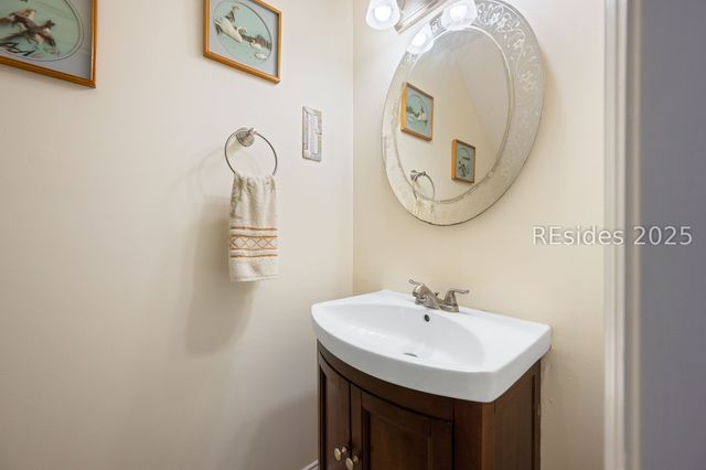 5 Gum Tree Rd Apt L18, Hilton Head Island, SC 29926