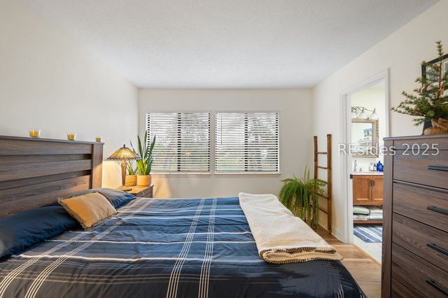 5 Gum Tree Rd Apt L18, Hilton Head Island, SC 29926