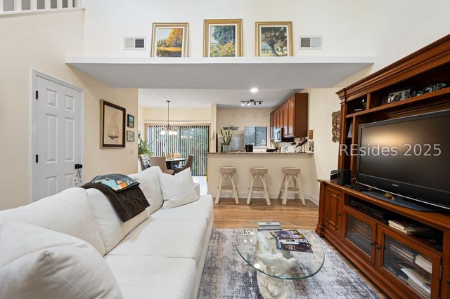 5 Gum Tree Rd Apt L18, Hilton Head Island, SC 29926