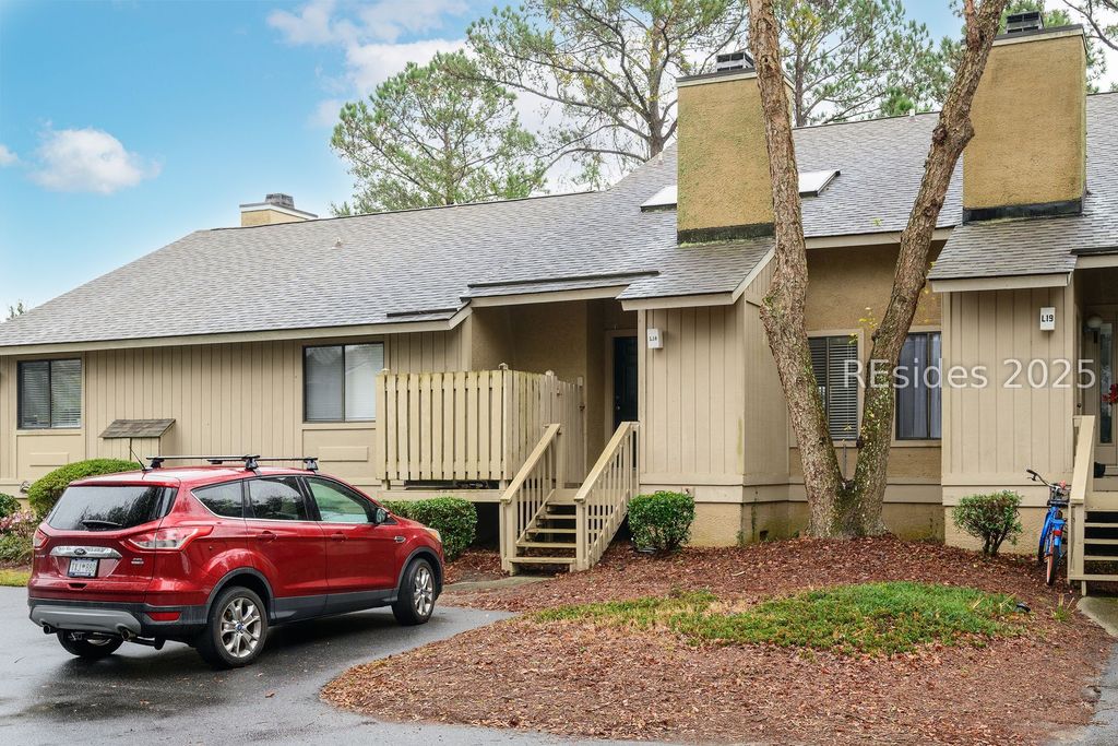 5 Gum Tree Rd Apt L18, Hilton Head Island, SC 29926
