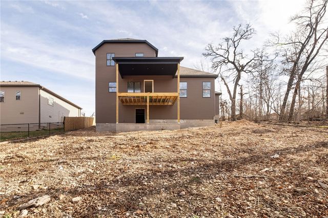 9 Stringer Lane, Bella Vista, AR 72715