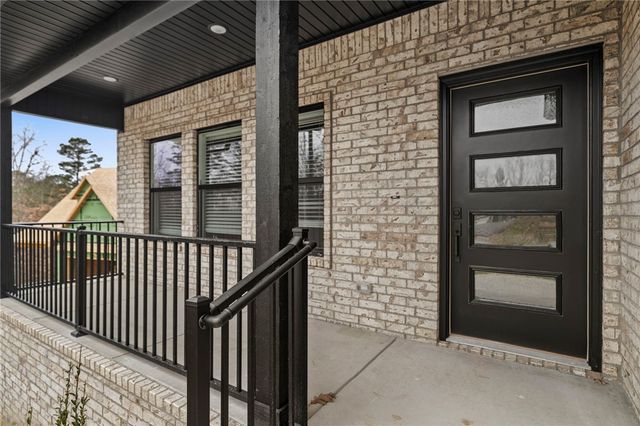 9 Stringer Lane, Bella Vista, AR 72715