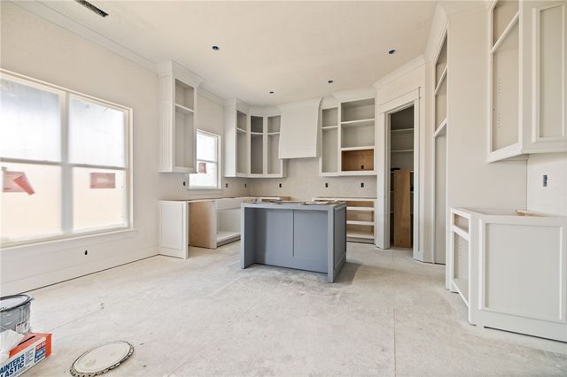 9 Stringer Lane, Bella Vista, AR 72715