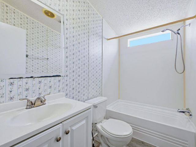 4185 N Shady Lane, Boynton Beach, FL 33436