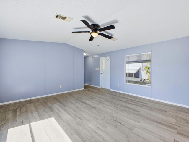 4185 N Shady Lane, Boynton Beach, FL 33436
