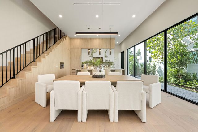 725 Lake Avenue N, Delray Beach, FL 33483