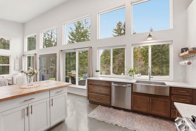 5648 S Cree Dr, Spokane, WA 99206