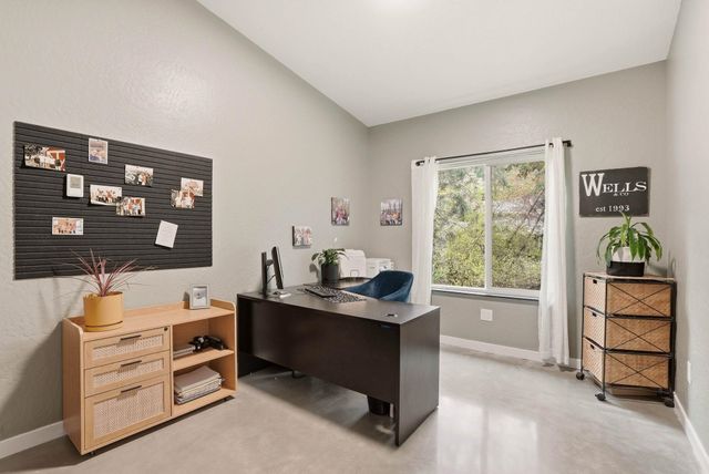 5648 S Cree Dr, Spokane, WA 99206