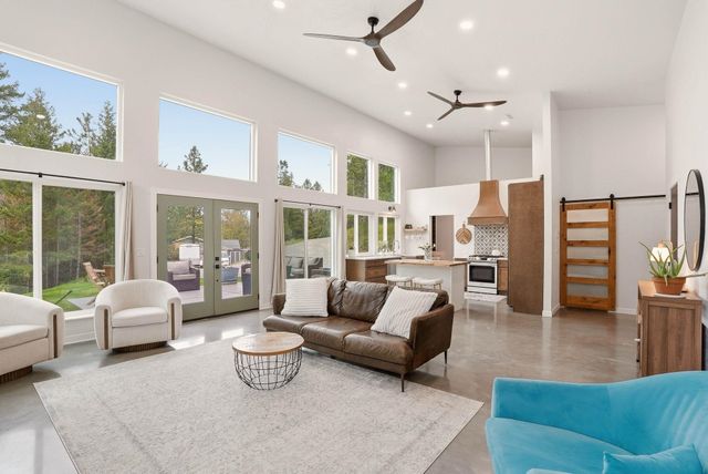 5648 S Cree Dr, Spokane, WA 99206