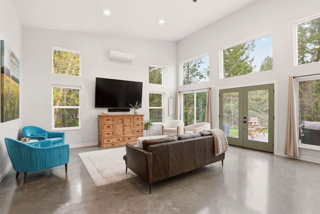 5648 S Cree Dr, Spokane, WA 99206