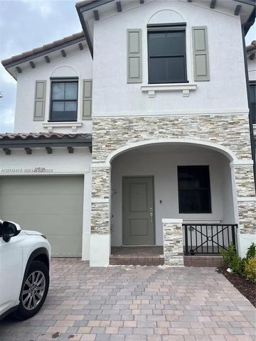 11935 SW 246th Ter, Miami, FL 33032