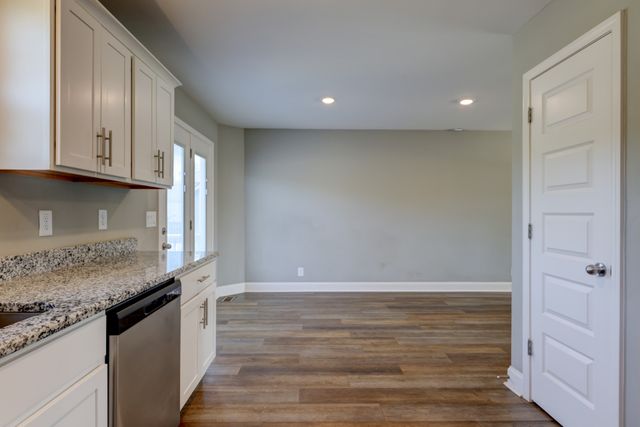 501 Vale Ct, Clarksville, TN 37042