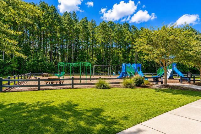 271 Decatur Drive, Summerville, SC 29486