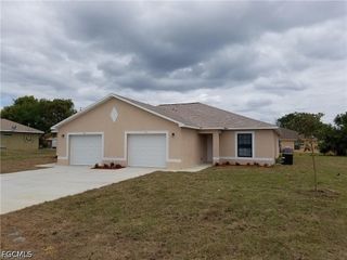 22 SE 24th AVE, Cape Coral, FL 33990