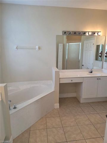 15122 Summit Place CIR 212, Naples, FL 34119