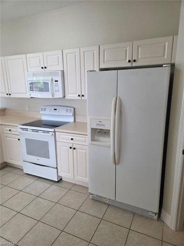 15122 Summit Place CIR 212, Naples, FL 34119