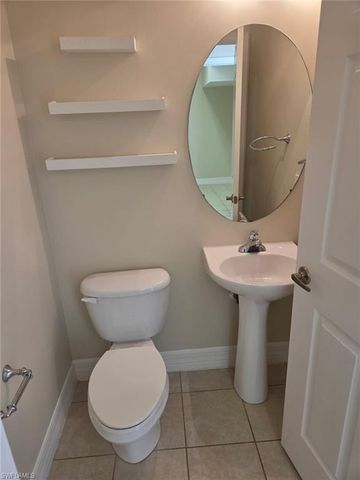 15122 Summit Place CIR 212, Naples, FL 34119