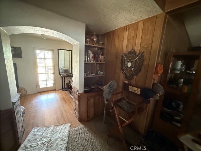 19536 Valle Vista Road, Phelan, CA 92301