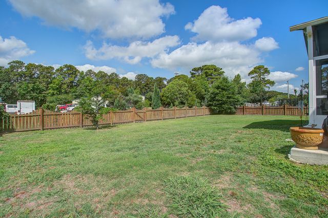 1305 Raven Road, Hanahan, SC 29410