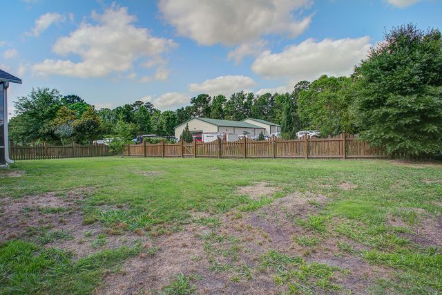 1305 Raven Road, Hanahan, SC 29410