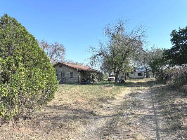 18186 Wisdom, Lytle, TX 78052