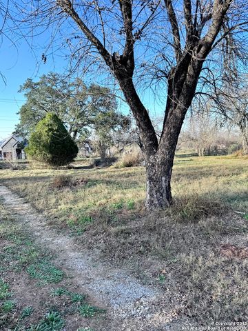 18186 Wisdom, Lytle, TX 78052