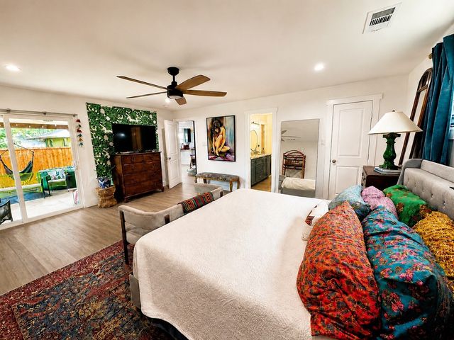 2728 Sunset Avenue, Dallas, TX 75211