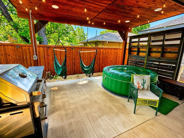 2728 Sunset Avenue, Dallas, TX 75211