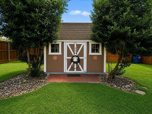 2728 Sunset Avenue, Dallas, TX 75211