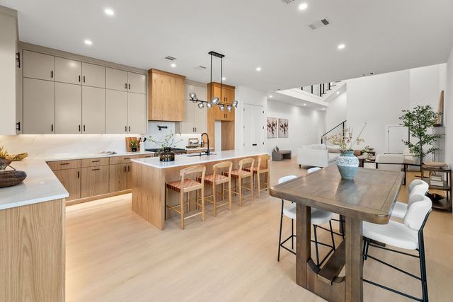 1827 Pollard Street, Dallas, TX 75208