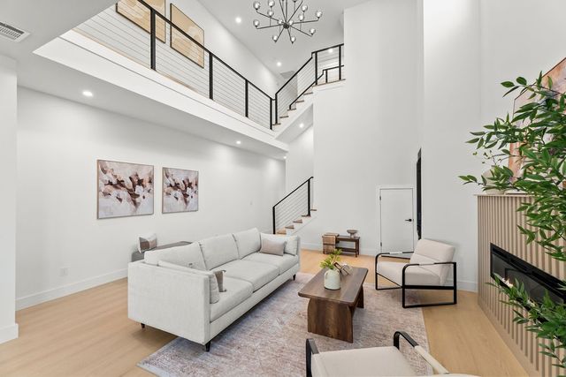 1827 Pollard Street, Dallas, TX 75208