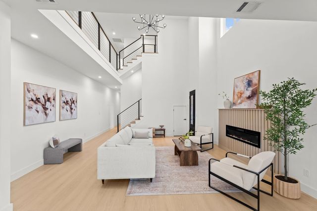 1827 Pollard Street, Dallas, TX 75208