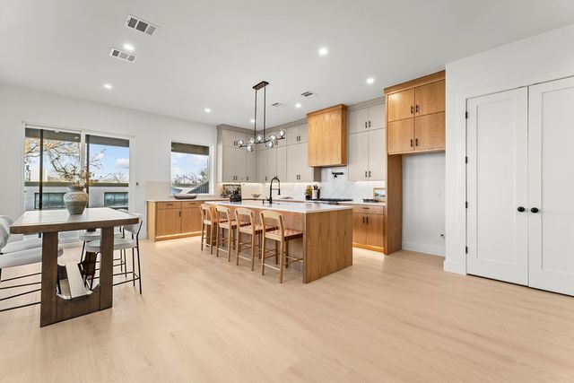 1827 Pollard Street, Dallas, TX 75208