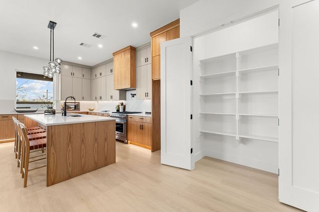 1827 Pollard Street, Dallas, TX 75208