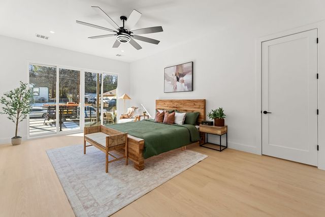 1827 Pollard Street, Dallas, TX 75208