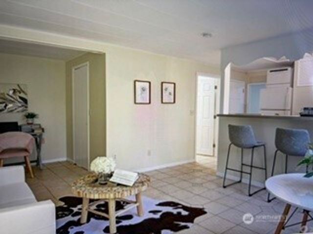 3115 Queen Anne Avenue N, Seattle, WA 98109